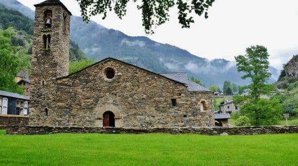 Església Sant Martí de la Cortinada - centre europeu
