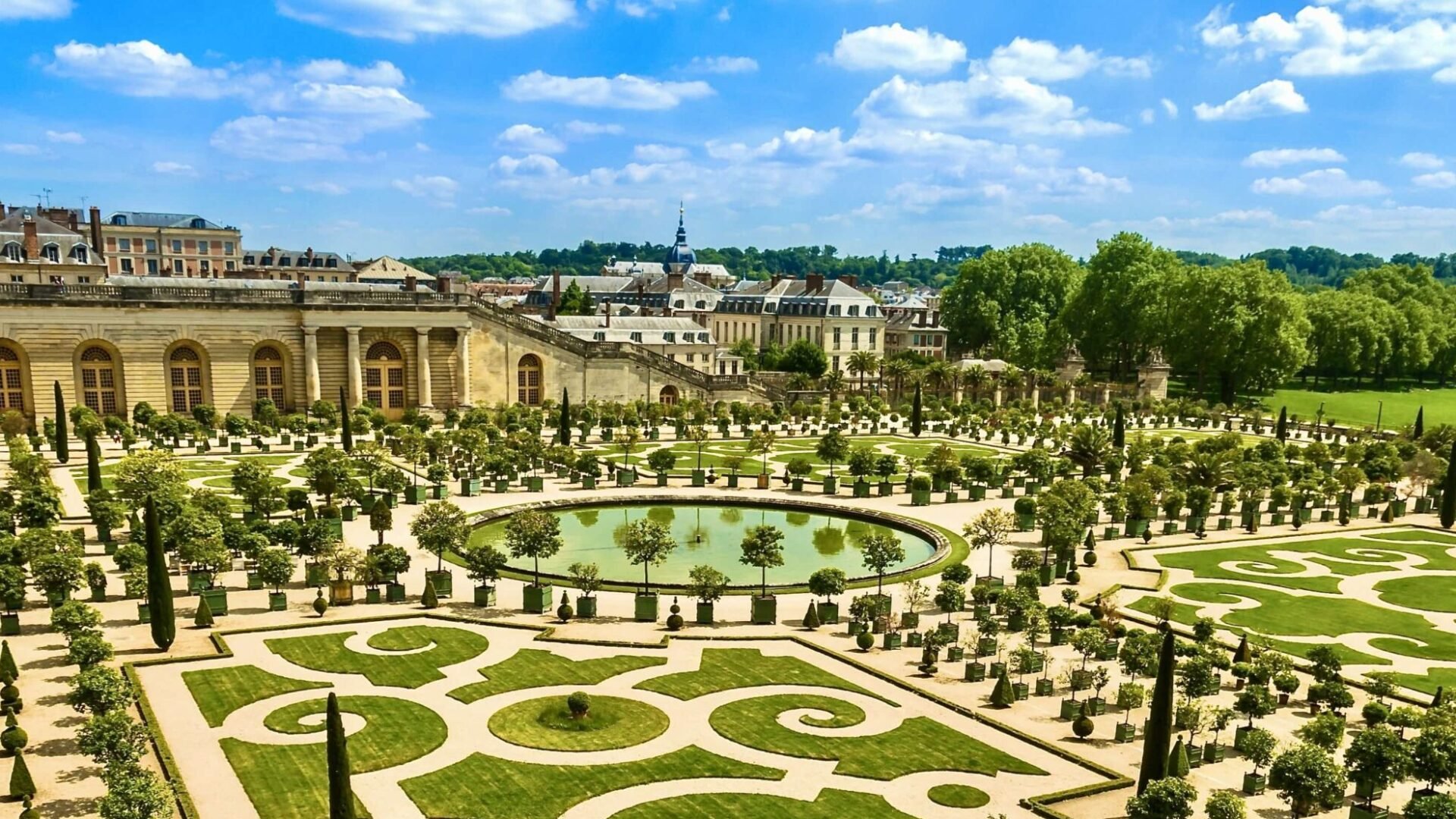 Viatge organitzat a Chartres i París - centre europeu